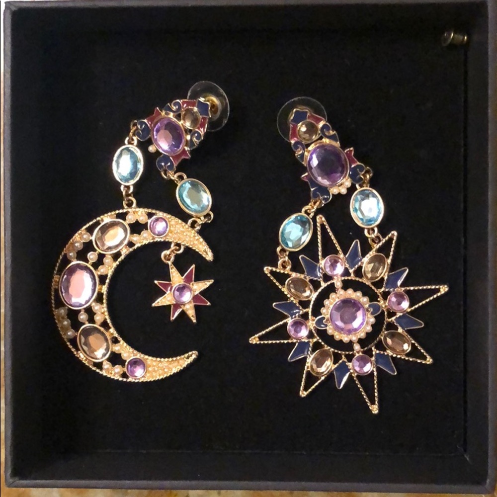 Moon and star ear rings